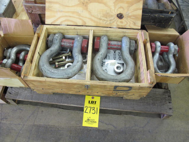LOT MISC LARGE SHACKLES (G-46) LOADING & HANDLING FEE $10-2731