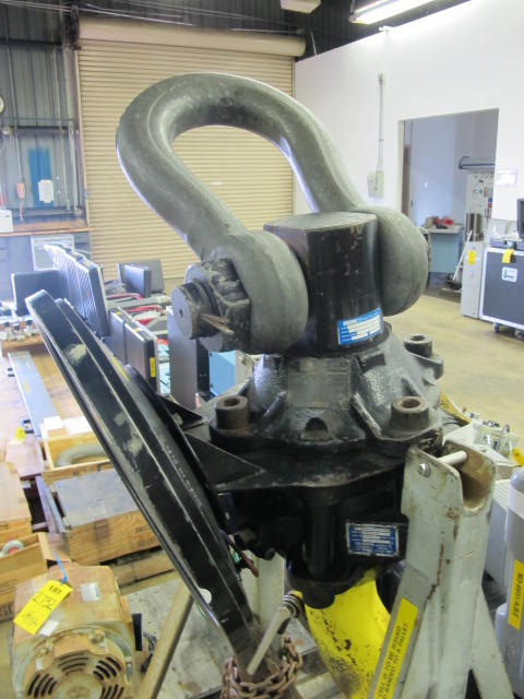 MARTIN DECKER 15,000 LB CAP LOAD CELL CRANE TYPE W/ SHACKLE (G-46) LOADING & HANDLING FEE $25-2733