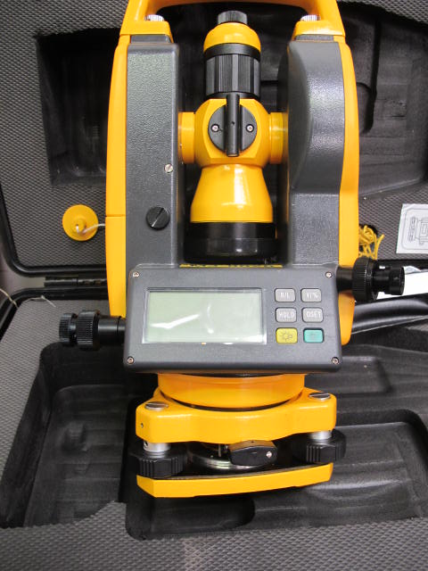 CST/BERGER MODEL DGT10 DIGITAL TRANSIT (G-44) LOADING & HANDLING FEE $10-2758