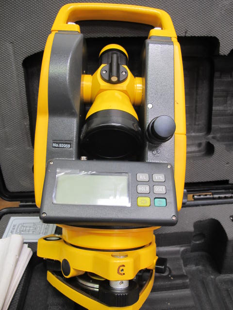 CST/BERGER MODEL DGT10 DIGITAL TRANSIT (G-44) LOADING & HANDLING FEE $10-2759