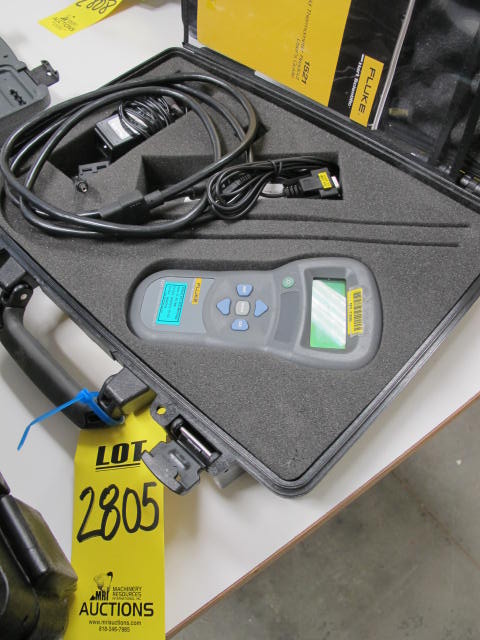 FLUKE MODEL 1521 HANDHELD THERMOMETER DIGITAL READOUT (G-44) LOADING & HANDLING FEE $10-2805