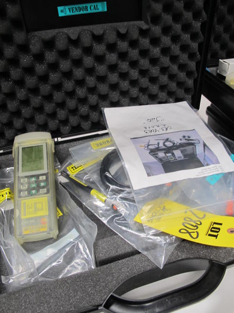 TESTO MODEL 445 VAC MEASURING INSTRUMENT (G-44) LOADING & HANDLING FEE $10-2808