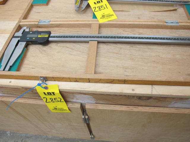 MITUTOYO ABSOLUTE DIGIMATIC 40" DIGITAL CALIPER (G-44) LOADING & HANDLING FEE $10-2852