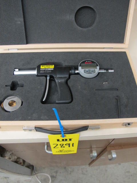STARRETT MODEL M3-7290 ACCUBORE 3/4"-1" DIGITAL GAUGE (G-44) LOADING & HANDLING FEE $10-2891