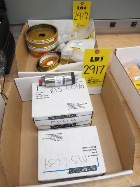 LOT MISC STEP BLOCKS, PI TAPES & (3) SENSOTEC AMPLIFIED TRANSDUCERS (G-44) LOADING & HANDLING FEE $10-2917
