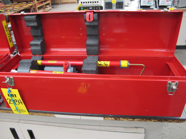 HD ELECTRIC CO. PHASE ROTATION METER (G-44) LOADING & HANDLING FEE $10-2934