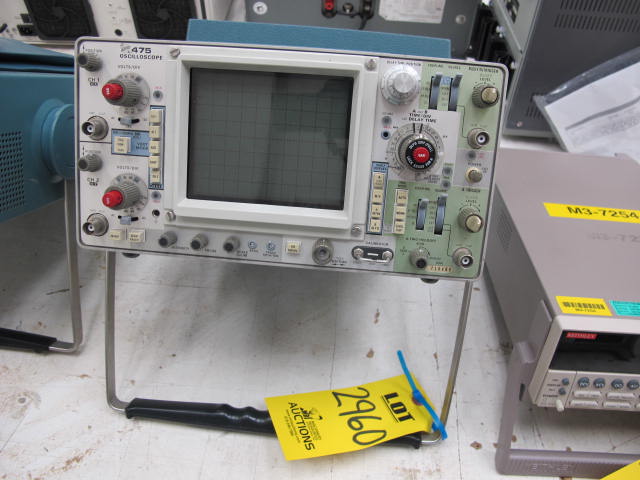 TEKTRONIX MODEL 475 OSCILLOSCOPE (G-44) LOADING & HANDLING FEE $10-2960
