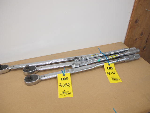 LOT (5) ASST'D 3/8", 1/2" & 3/4" TORQUE WRENCHES (G-44) LOADING & HANDLING FEE $10-3032