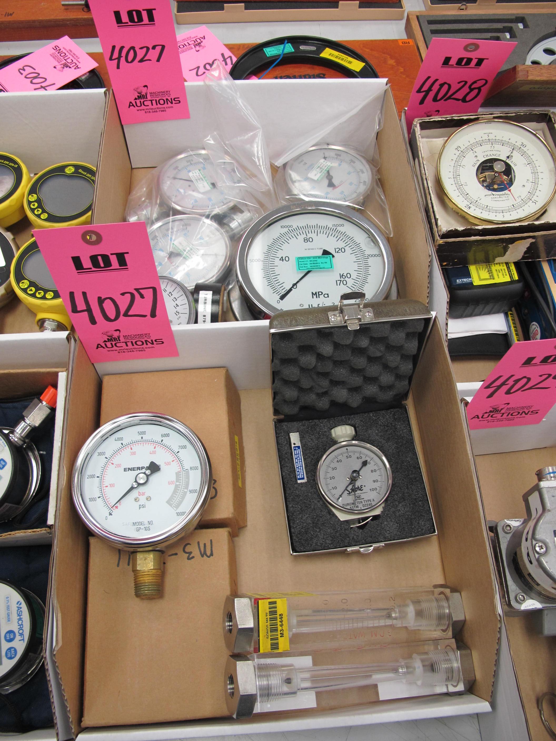 LOT (13) ANALOG PRESSURE GAUGES (G-44) LOADING & HANDLING FEE $10-4027