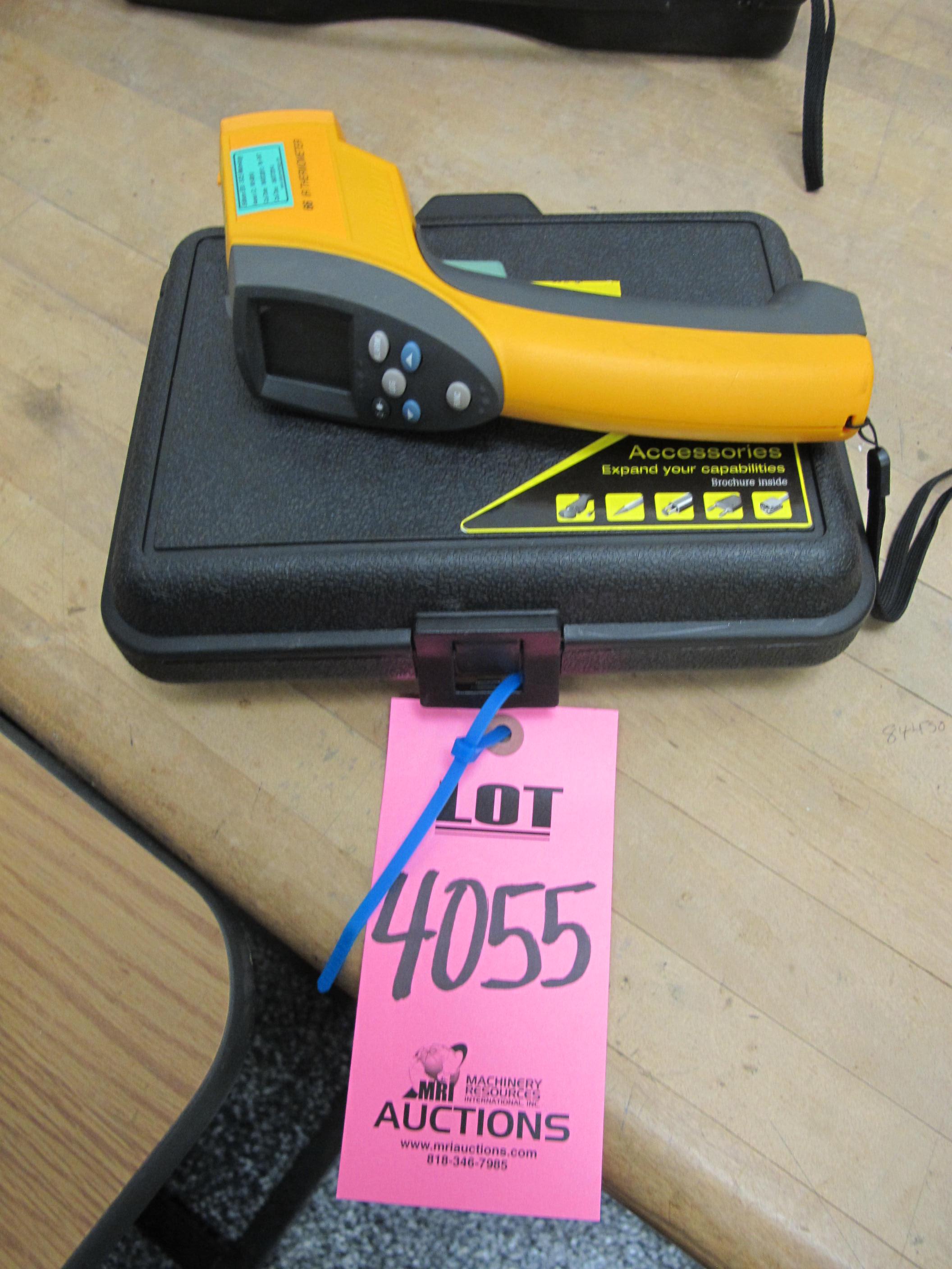 FLUKE MODEL 66 IR THERMOMETER (G-44) LOADING & HANDLING FEE $10-4055