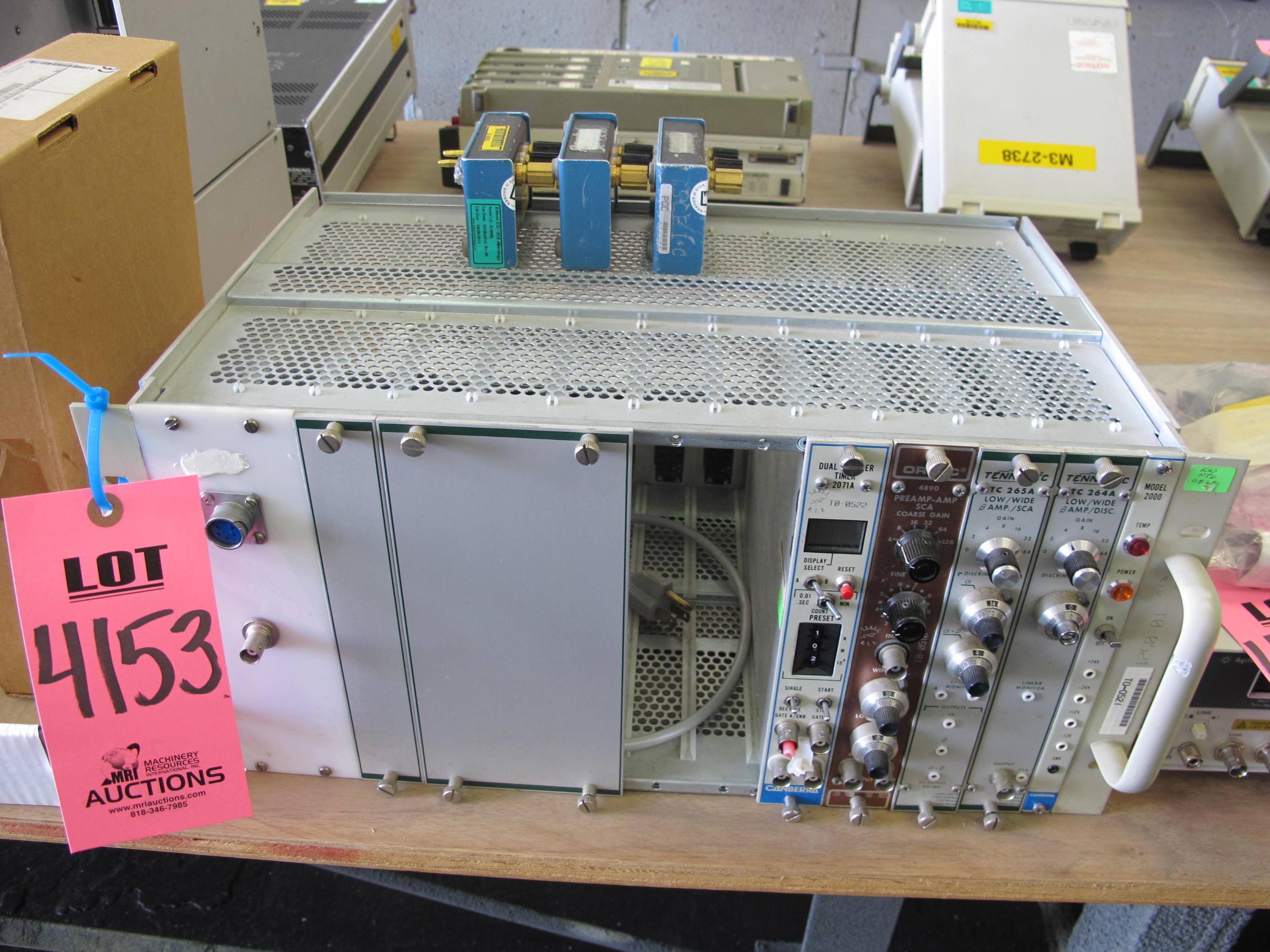 CANBERRA 10-POSITION CARD RACK W/ (4) LOW WIDE CARDS (G-44) LOADING & HANDLING FEE $10-4153