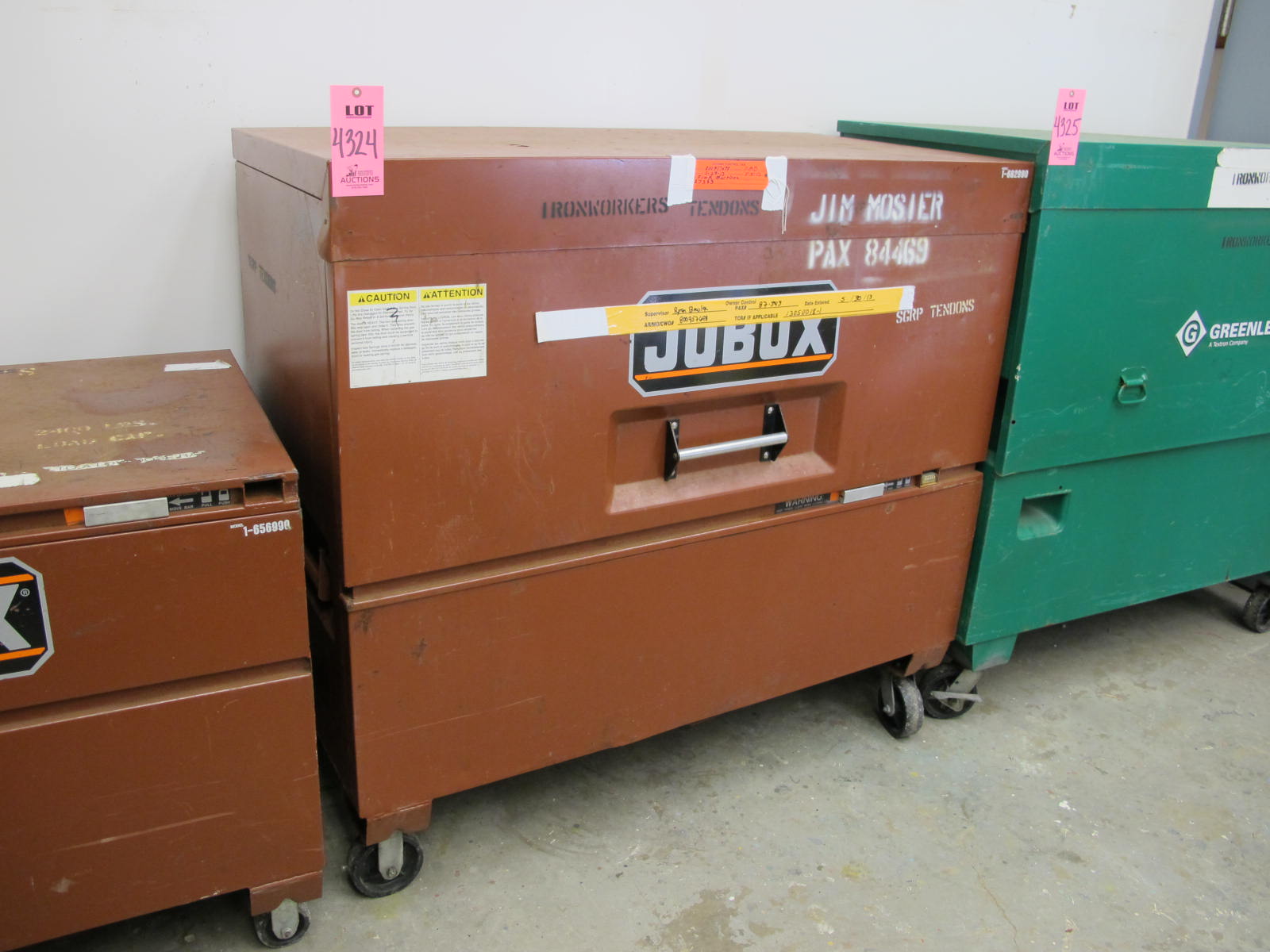 JOBOX HEAVY DUTY INDUSTRIAL TOOL CABINET (G-30) LOADING & HANDLING FEE $50-4324