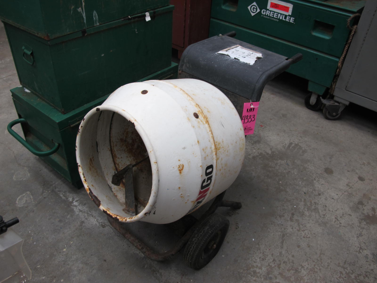 MIX-N-GO ELECTRIC PORTABLE CONCRETE MIXER (G-30) LOADING & HANDLING FEE $25-4333