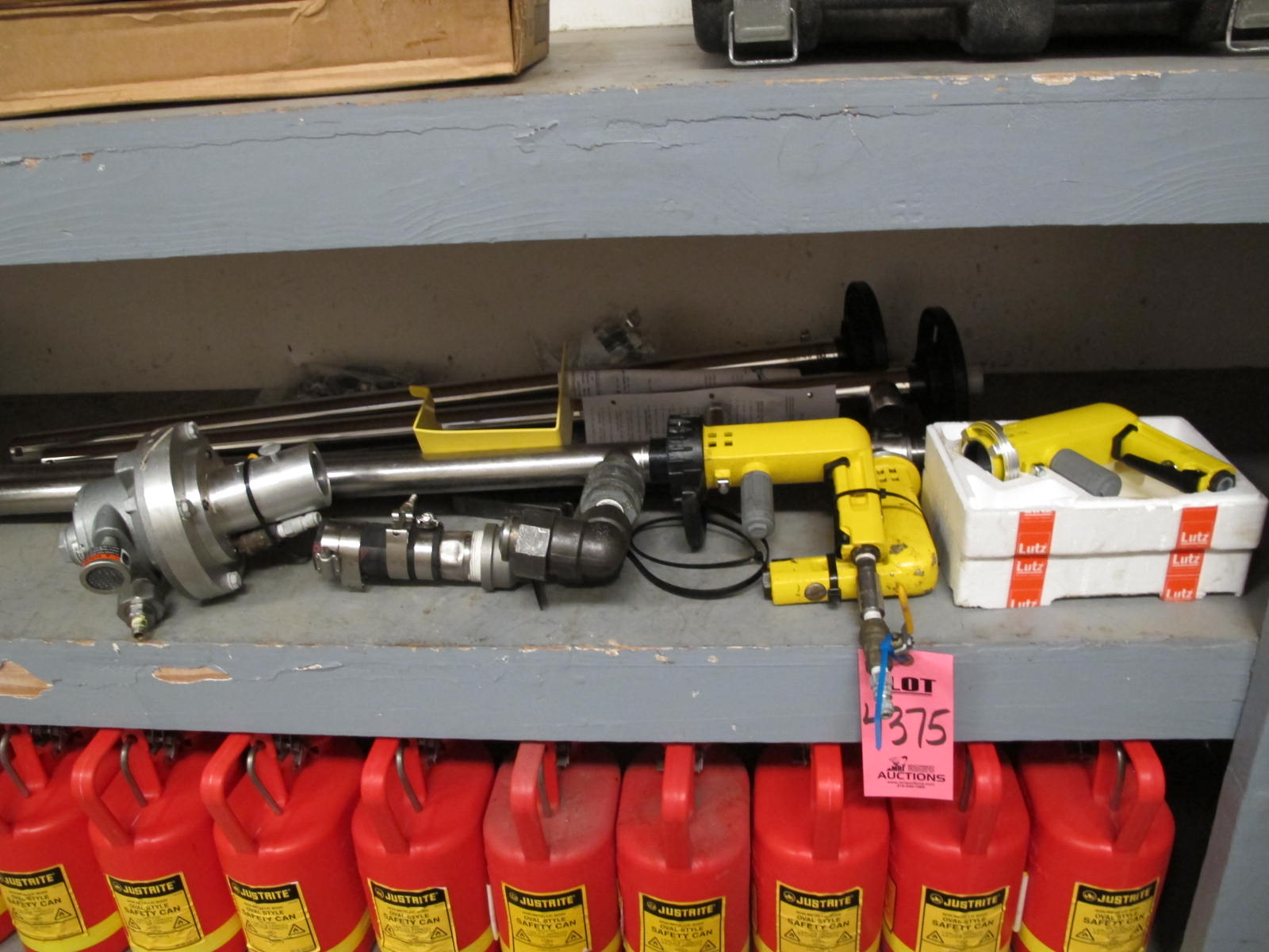 LOT MISC 55 GALLON PUMP PARTS (G-30) LOADING & HANDLING FEE $25-4375