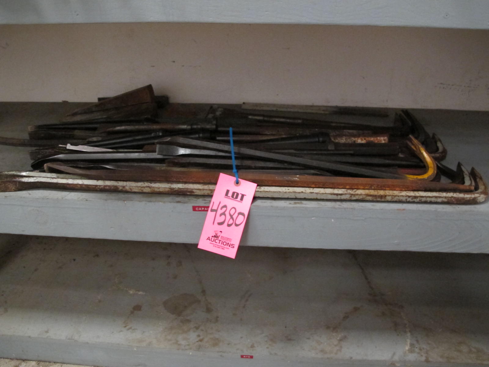 LOT CROW BARS (G-30) LOADING & HANDLING FEE $10-4380