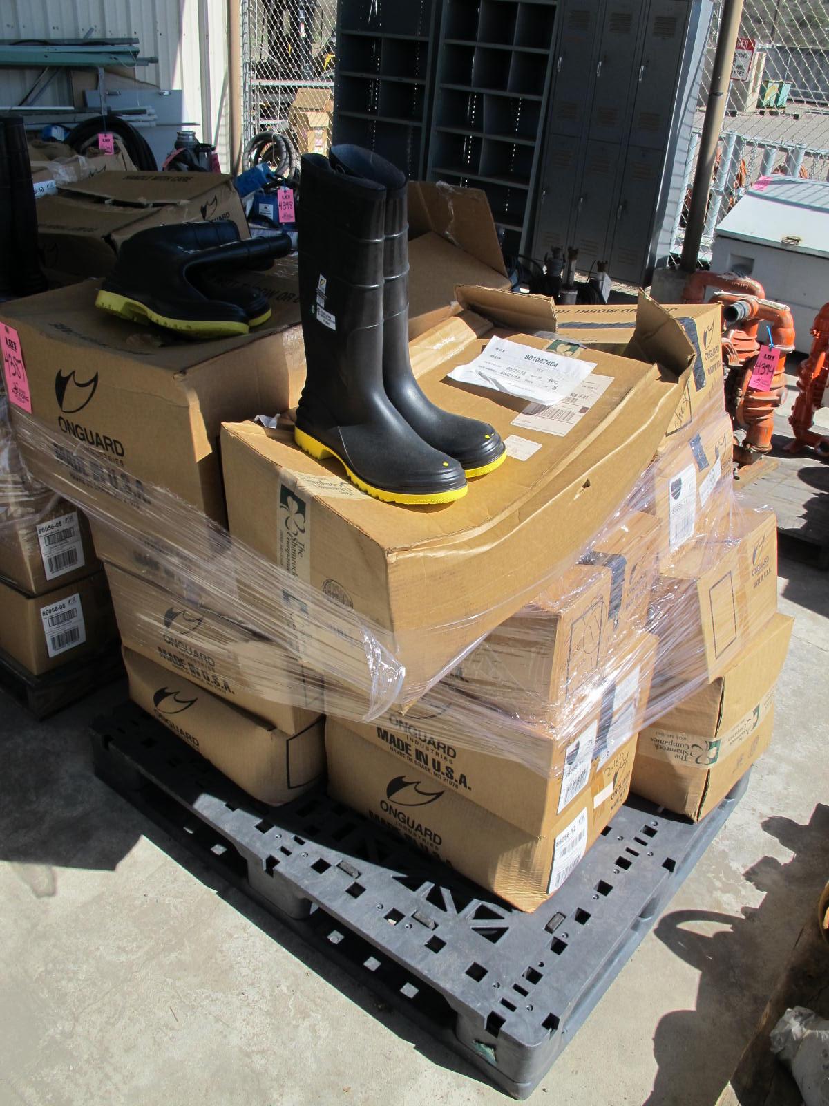 LOT RUBBER BOOTS (G-30) LOADING & HANDLING FEE $25-4387