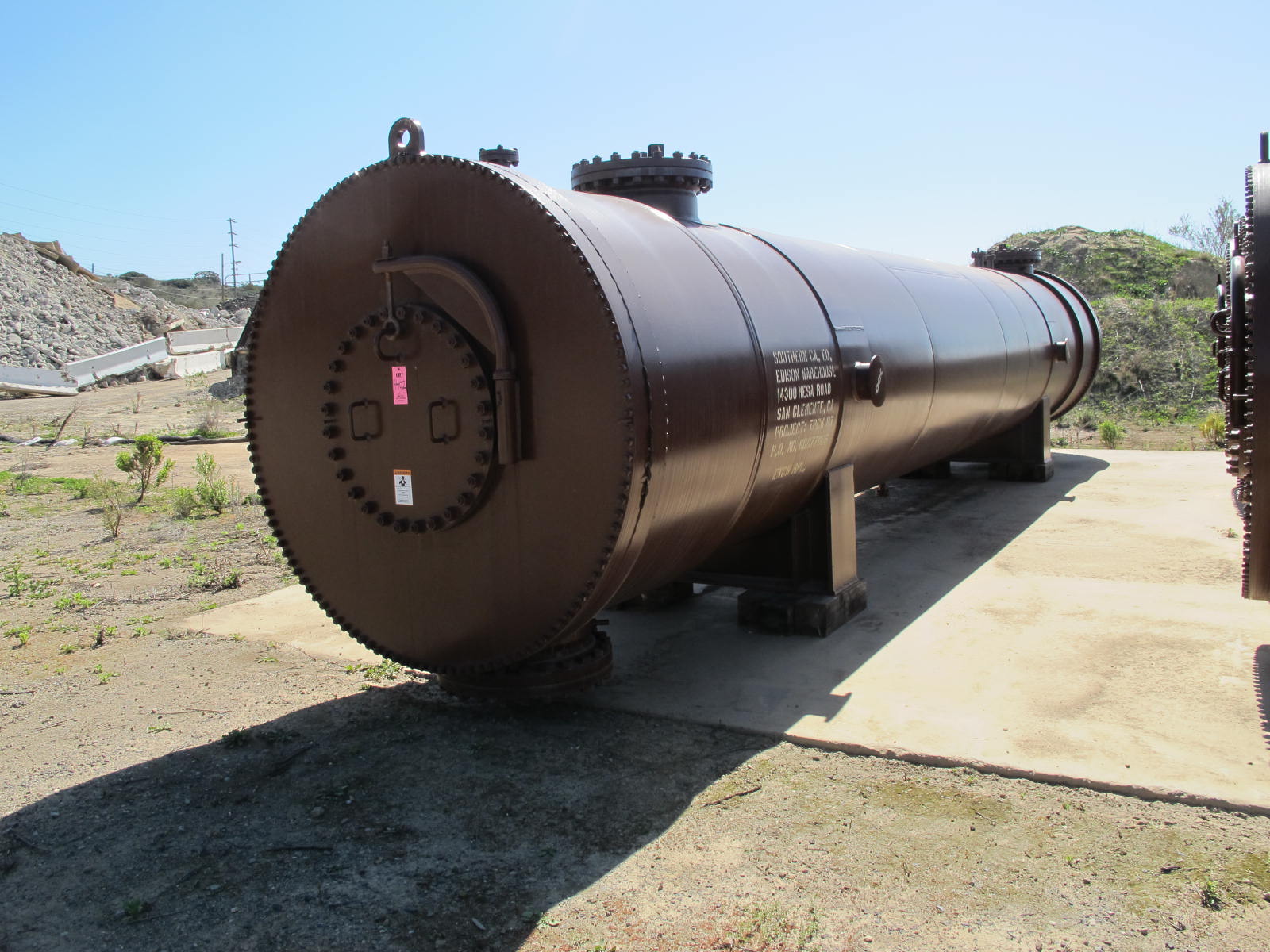 2010 THERMAL ENGINEERING INTERNATIONAL TURBINE PLANT COOLING WATER HEAT EXCHANGER, DIMENSIONS: 79" O.D., OVERALL LENGTH: 494", SHELL WEIGHT: 64,215 LBS, TUBE TYPE: TITANIUM SB338 GRADE 2, TUBESHEET-STATIONARY SA-516-70 W/ TITANIUM CLAD, IMPINGEMENT PROTECTION S/S, S/N T1073504 (FOR COMPLETE DETAILS, SEE SPEC SHEET OR CALL) (G-22) LOADING & HANDLING FEE $15,000-4402