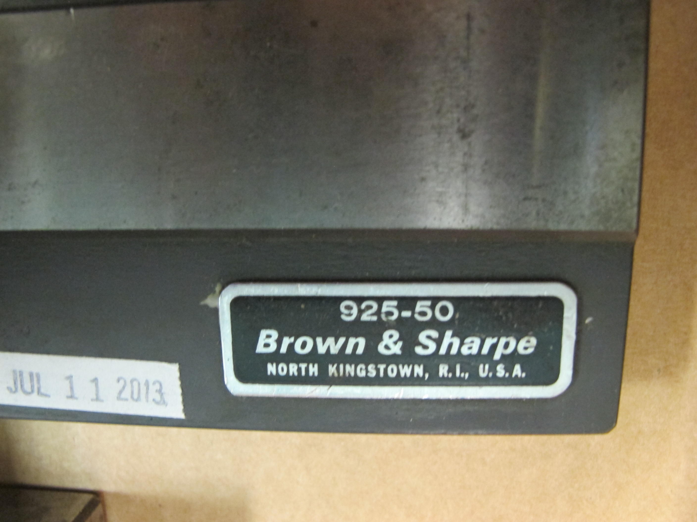 LOT TO INCLUDE: (1) BROWNE & SHARPE ANGLE PLATE, 3 1/2" X 6", MODEL 925-50, (1) ANGLE BLOCK-672