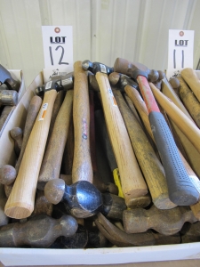 LOT ASSORTED HAMMERS (G-49) LOADING & HANDLING FEE $5-