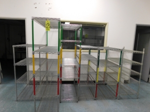 LOT OF (6) WIRE RACKS, VARIOUS SIZES-123