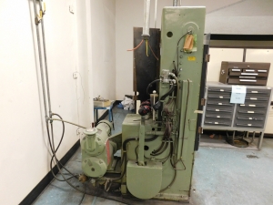 STOKES COMPACTING PRESS, MODEL 9002064, S/N 664362, W/REEVES MOTODRIVE NO. 11HM194431-132