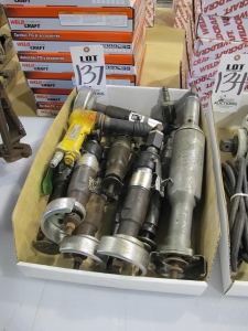 LOT ASSORTED PNEUMATIC HAND TOOLS (G-49) LOADING & HANDLING FEE $5-