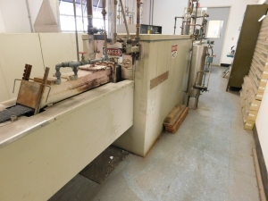 C.I. HAYS INC. MESH BELT CONVEYOR FURNACE, TYPE: LAC, S/N 16279, VOLTS: 460, KILOWATTS: 31, AMPS: 39, CYCLE: 60, PHASE: 3, 26'X32"X53", CONVEYOR BELT WIDTH: 6", COMES WITH THERMCO MODEL 8300 GAS MIXER-144