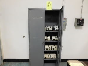 TENNSCO STORAGE CABINET, 36"X18"X78", COMES W/ (17) FIBER OPTIC POWER SUPPLIES-147