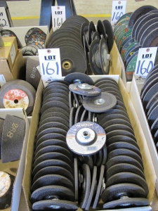 LOT ASSORTED GRINDING WHEELS (G-49) LOADING & HANDLING FEE $5-