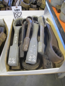 LOT ASSORTED WRENCHES (G-49) LOADING & HANDLING FEE $5-