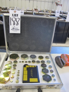 PARKER THREAD IDENTIFICATION KIT (G-49) LOADING & HANDLING FEE $5-