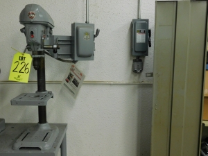 DELTA DRILL PRESS, S/N 1233131-226