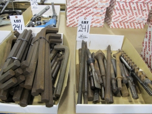 LOT ASSORTED BITS & ALLEN WRENCHES (G-49) LOADING & HANDLING FEE $5-