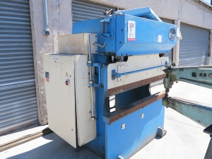 45 TON X 5' ATLANTIC HYDRAULIC PRESS BRAKE (NEEDS WORK), MODEL HDE45-5, TONNAGE INDICATOR, REAR SAFETY GUARD, TONNAGE CONTROL (LOCATION: GARVEY AVE., SOUTH EL MONTE, CA) ***RIGGING FEE $100***-9