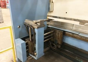 250 TON X 10' PULLMAX OPTIMA CNC HYDRAULIC PRESS BRAKE, MODEL 250.3.1/2.55, CYBELEC MODEVA 10S 6-AXIS CNC CONTROLLER, FOOT PEDAL, LINK LITE BLACK MAX LIGHT CURTAINS, WORK LIGHT, PEDESTAL CONTROL, AUTO BED CROWNING, (LOCATED IN WILSON, NC) ***RIGGING FEE $500***-16