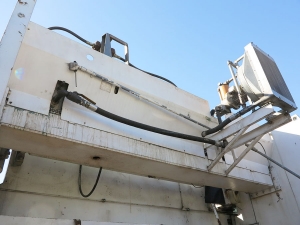 440 TON X 14' LVD HYDRAULIC PRESS BRAKE, MODEL PPN400/4500, LOWER DIE HOLDER, 48" PIT REQUIRED, REMOTE PALM CONTROL, COMES W/ BACK GAUGE HARDWARE, BUT BACK GAUGE IS NON-FUNCTIONAL, EQUILIBRIUM BAR, AUTO CROWNING ON BED, HYDRAULIC CLAMPING, FOOT PEDAL (LOCATION: GARVEY AVE., SOUTH EL MONTE, CA) ***RIGGING FEE $1,500***-17