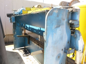 40 TON X 12' PACIFIC HYDRAULIC PRESS BRAKE, MODEL 40- 12, STI LIGHT CURTAIN, TONNAGE CONTROL VALVE, ELECTRIC FOOT PEDAL (LOCATION: GARVEY AVE., SOUTH EL MONTE, CA) ***RIGGING FEE $150***-22