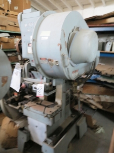 22 TON MINSTER HIGH SPEED PUNCH PRESS, MODEL B1-22, AIR CLUTCH & BRAKE, PETERSON ROLL FEED, DURANT BATCH COUNTER, EMERGENCY STOP, TOP STOP, AUTO LUBE SYSTEM, SPM COUNTER, LOAD METER, INDEPENDENT CONTROL STAND (LOCATION: RUSH ST., SOUTH EL MONTE, CA) ***RIGGING FEE $50***-50C