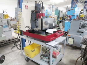 6" X 24" INTELITEK VERTICAL MILLING MACHINE, MODEL BENCHMAN MX, COMPUTER SYSTEM, AUTOLUBE UNIT, MANUAL INDEXER (LOCATION: RUSH ST., SOUTH EL MONTE, CA) ***RIGGING FEE $5***-72