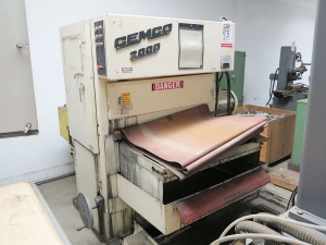 37" CEMCO SINGLE HEAD BELT GRINDER (WET), MODEL UR-2137, PAPER FILTER COOLANT SYSTEM, 3 WATER JET MANIFOLDS, ELECTRIC EYE TRACKING, PNEUMATIC ABRASIVE BELT TENSIONING AND TRACKING, THICKNESS INDICATOR (LOCATION: RUSH ST., SOUTH EL MONTE, CA) ***RIGGING FEE $150***-93