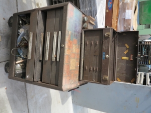 ROLLING TOOL BOX W/ KENNEDY TOP BOX, BOTH W/ MISC TOOLS (LOCATION: RUSH ST., SOUTH EL MONTE, CA)-141