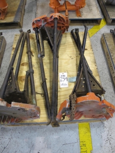 LOT (3) RIDGID PIPE TRISTANDS (G-49) LOADING & HANDLING FEE $15-