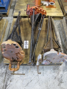 LOT (3) RIDGID PIPE TRISTANDS (G-49) LOADING & HANDLING FEE $15-