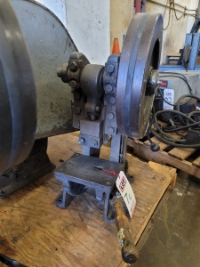 BENCHMASTER 4 TON PUNCH PRESS-7C