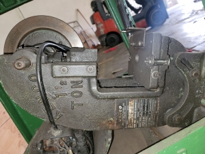 KENCO 1-1/2 TON PUNCH PRESS-7E