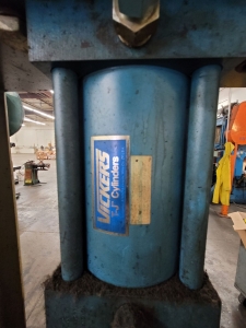 CUSTOM BUILT SINGLE RAM SHOP PRESS, W/ VICKERS T-J HYDRAULIC CYLINDER, W/ SEPARATE 25 HP HYDRAULIC PUMP W/ LARGE RESERVOIR-43