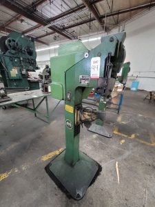 MILFORD RIVET MACHINE, MODEL S256-REV3, S/N 1609-44