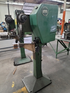 MILFORD FASTENING SYSTEMS RIVET MACHINE, MODEL 255, S/N 3254-45