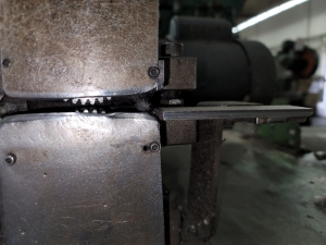 CUSTOM SPECIALTY MACHINE FOR CROSS-HATCHING METAL SEAMS-48