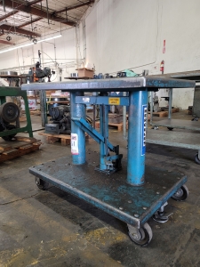 HERCULES INDUSTRIES PEDAL LIFT CART, 2,000 LBS CAPACITY, 2' X 3' TOP, MODEL HI-161, S/N 33109-61